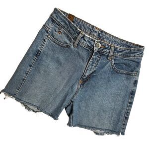 Wrangler Aura Womens Size‎ 6 Medium Wash Mid Rise Raw Hem Denim Jean Shorts